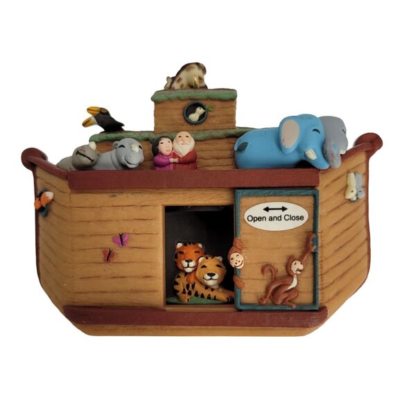 Hallmark Keepsake Ornament Noah's Ark Ornament 2005 - Picture 7 of 14